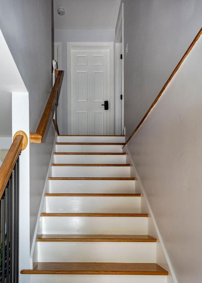 Homestay Queen Bed - Boston - Rm 2